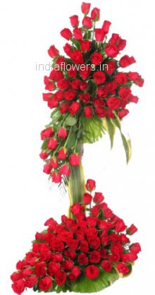 Tall 100 Red Roses